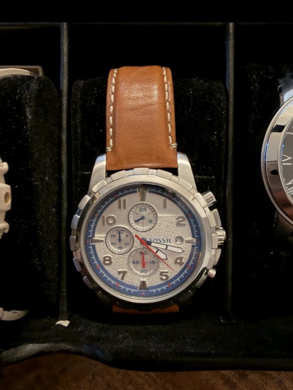 BUNDLE 8 WATCHES ( UNISEX ) - Picture 8 of 10